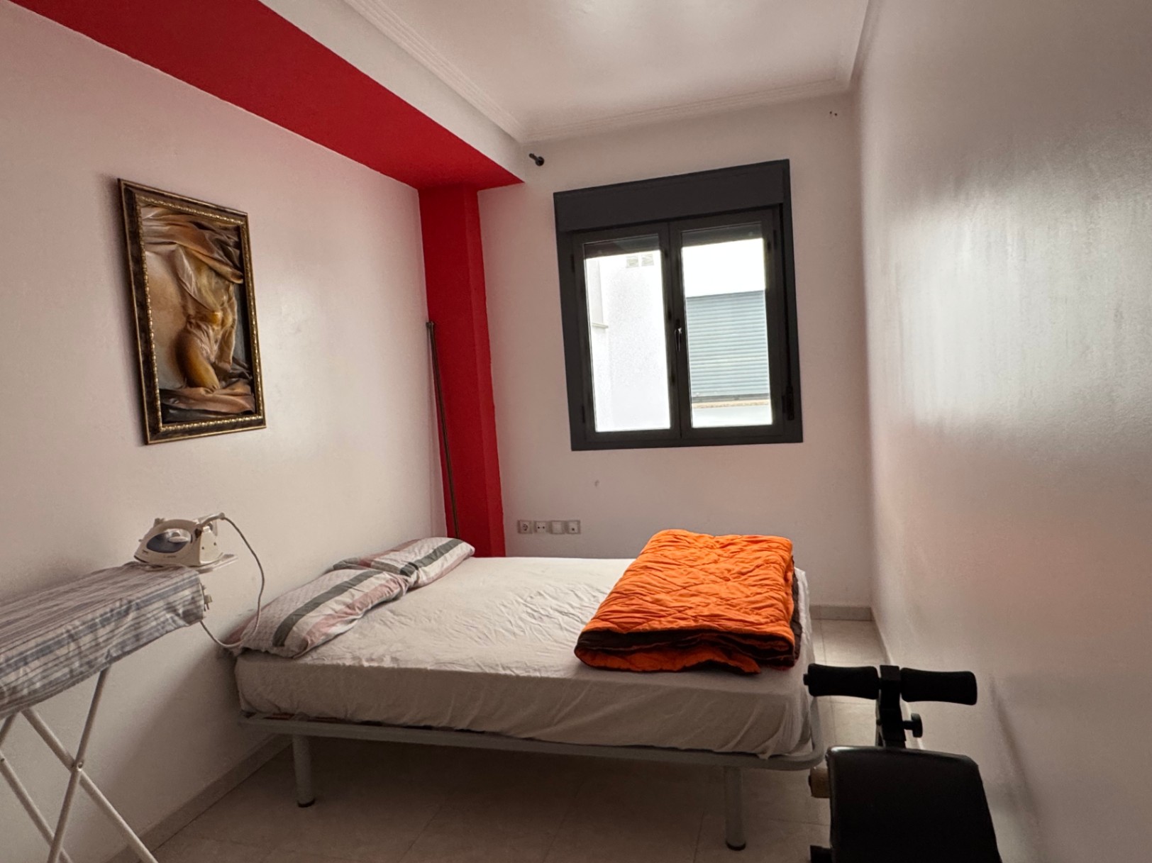 Piso en Venta en Benissa con Parking y Trastero : Amplio, Luminoso y en Zona Residencial Tranquila