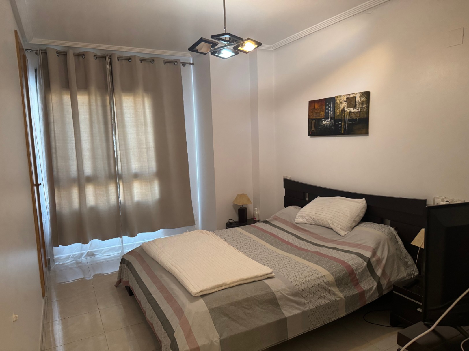 Piso en Venta en Benissa con Parking y Trastero : Amplio, Luminoso y en Zona Residencial Tranquila