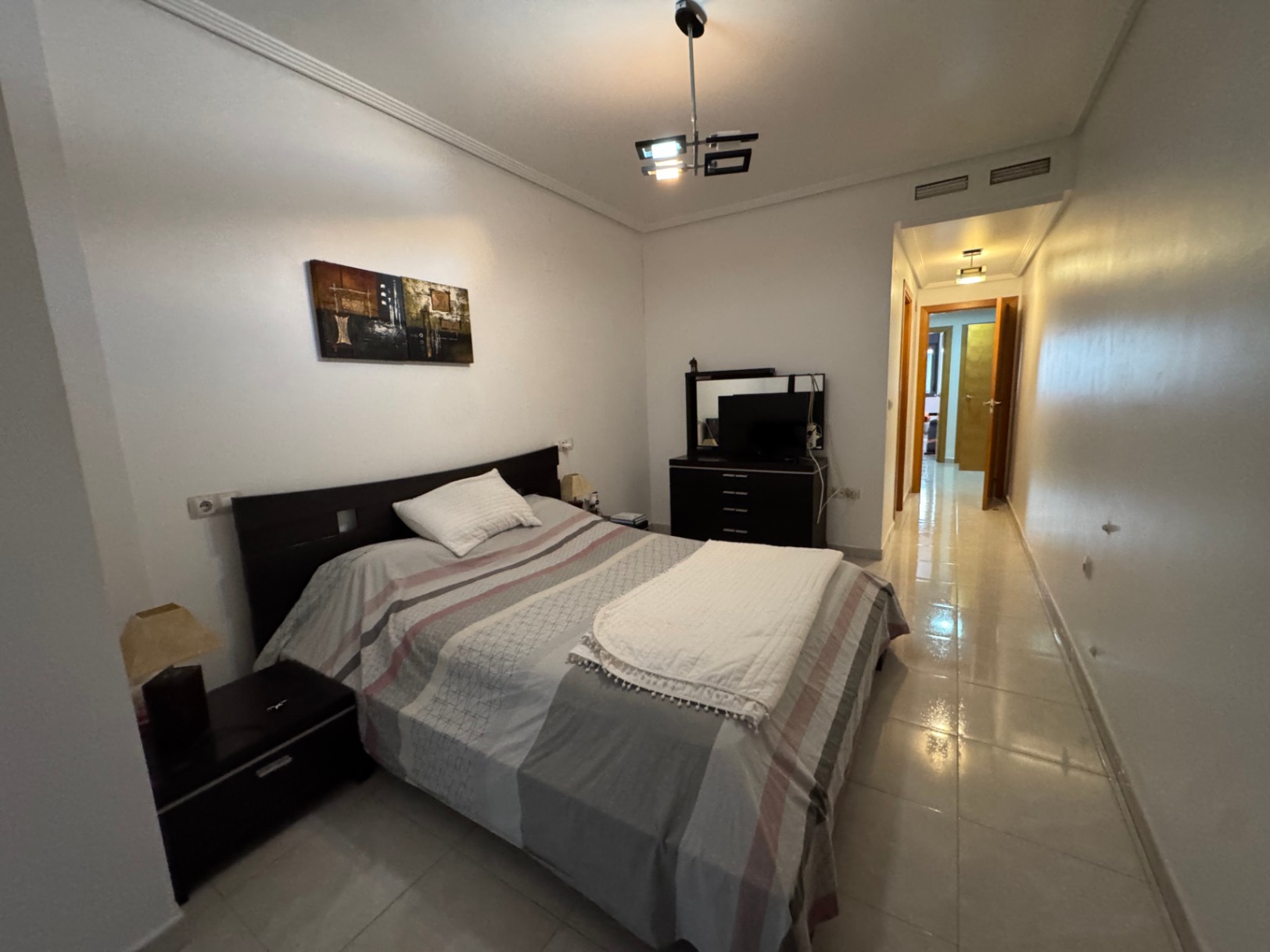 Piso en Venta en Benissa con Parking y Trastero : Amplio, Luminoso y en Zona Residencial Tranquila