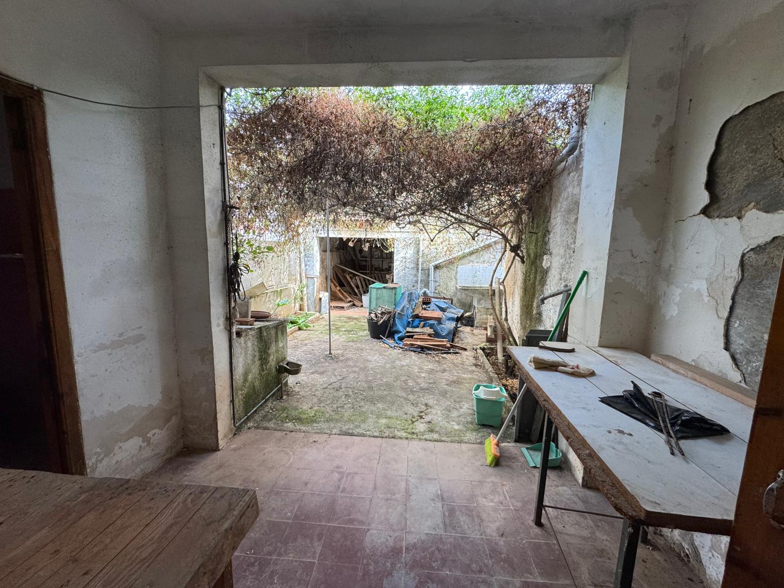 Casa de pueblo en Senija para reforma integral