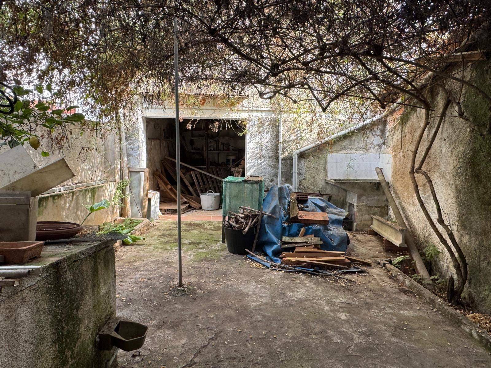Casa de pueblo en Senija para reforma integral