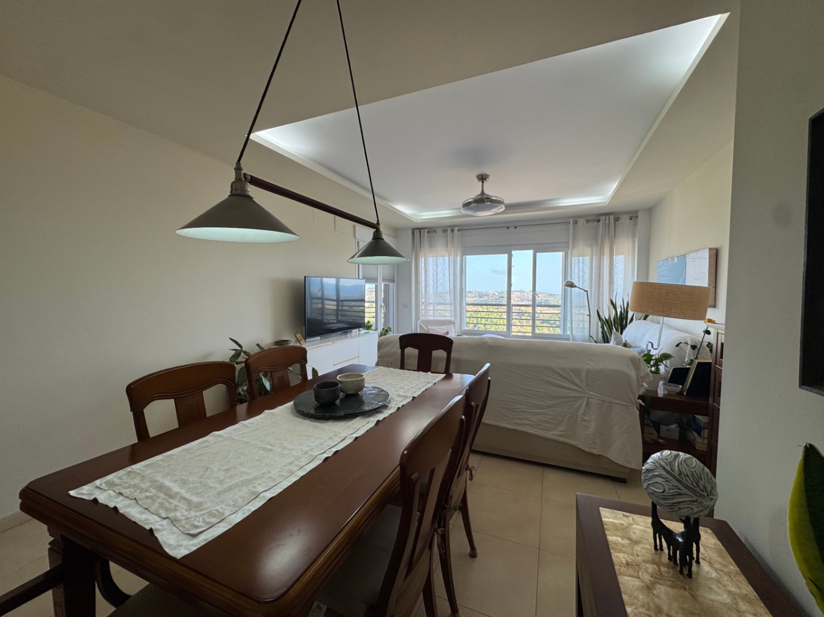 Apartamento en alquiler con espectaculares vistas y piscina comunitaria 