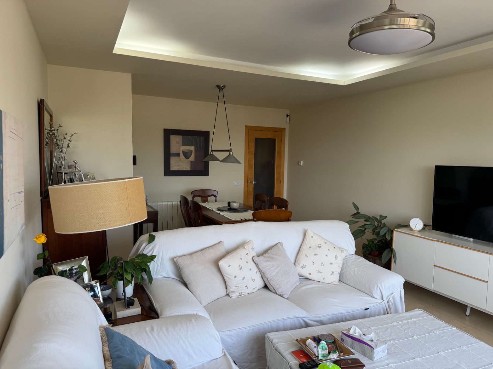 Apartamento en alquiler con espectaculares vistas y piscina comunitaria 