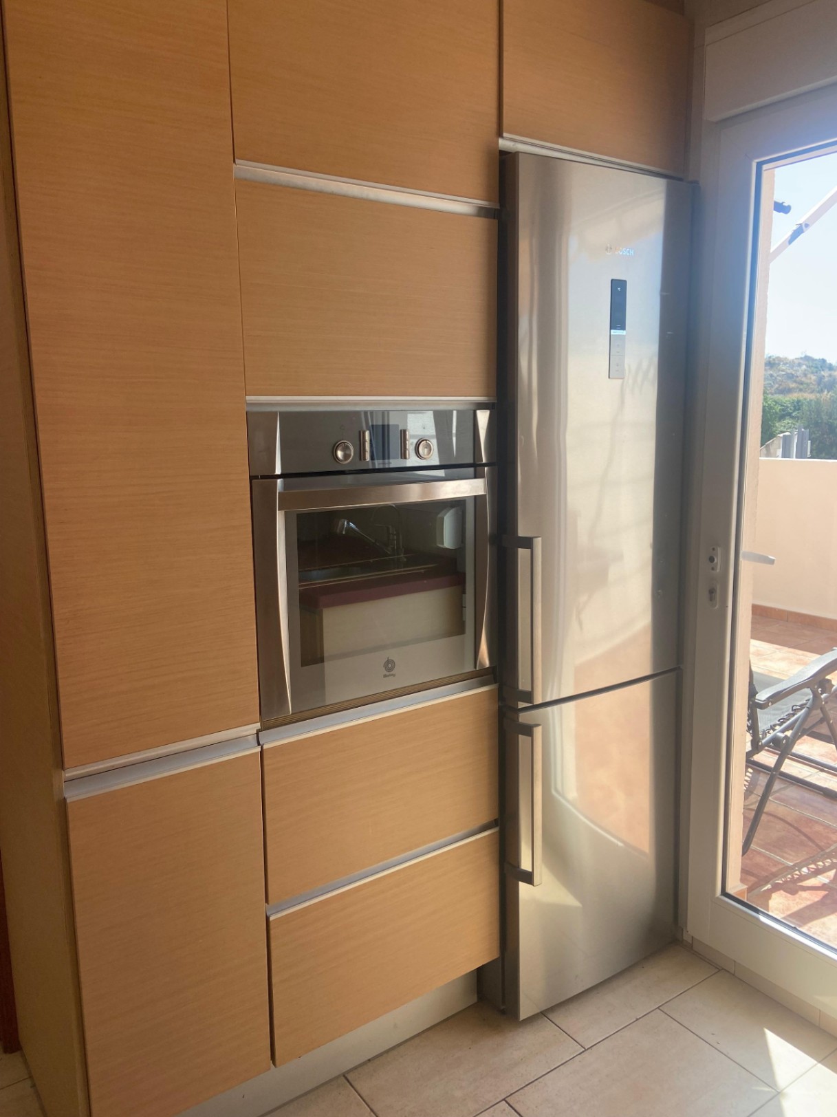 Appartement te Huur in Benissa met Spectaculaire Terras en Panoramisch Uitzicht op de Zee en de Bergen van Bernia en Oltà