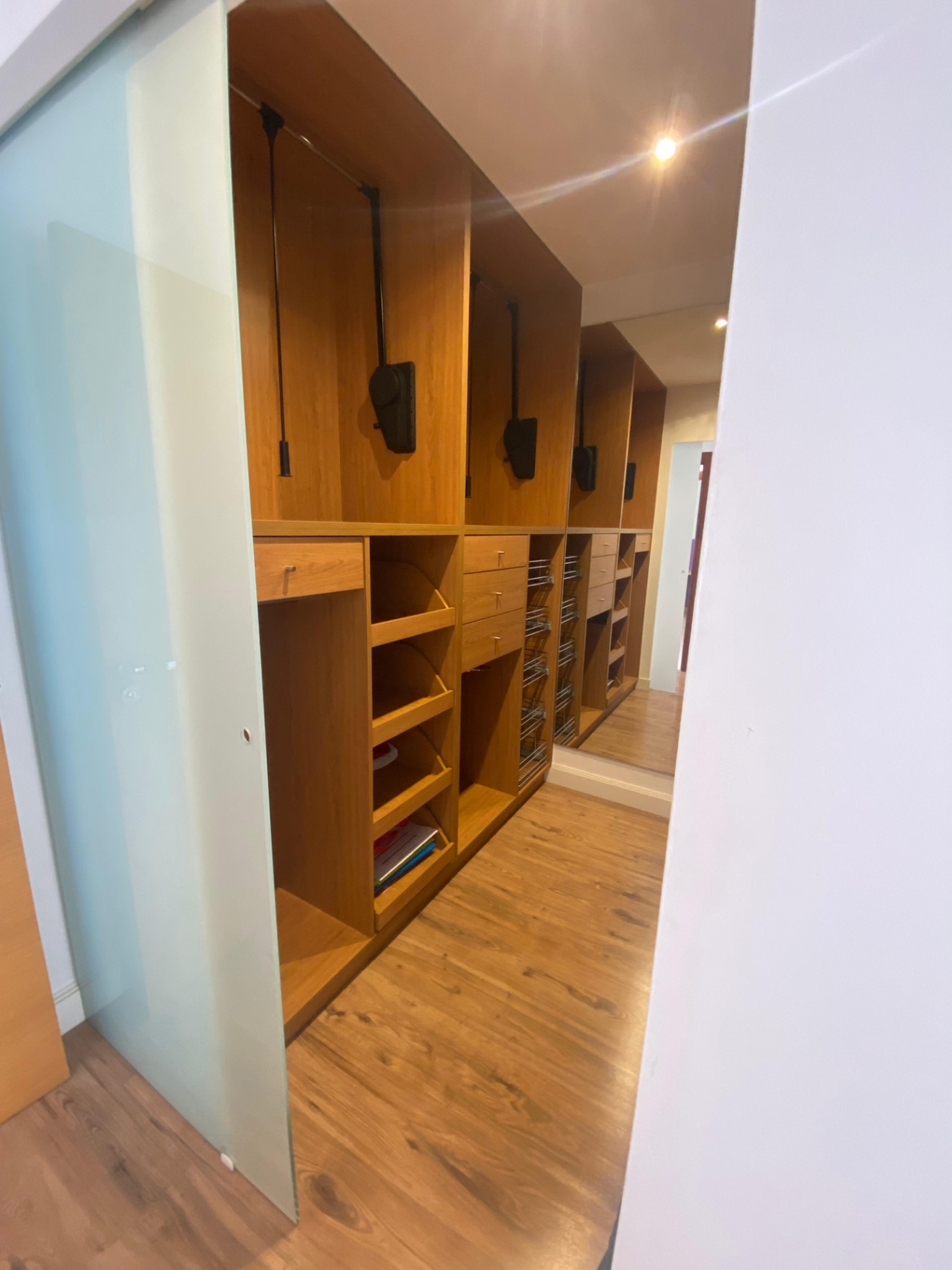 Appartement te Huur in Benissa met Spectaculaire Terras en Panoramisch Uitzicht op de Zee en de Bergen van Bernia en Oltà