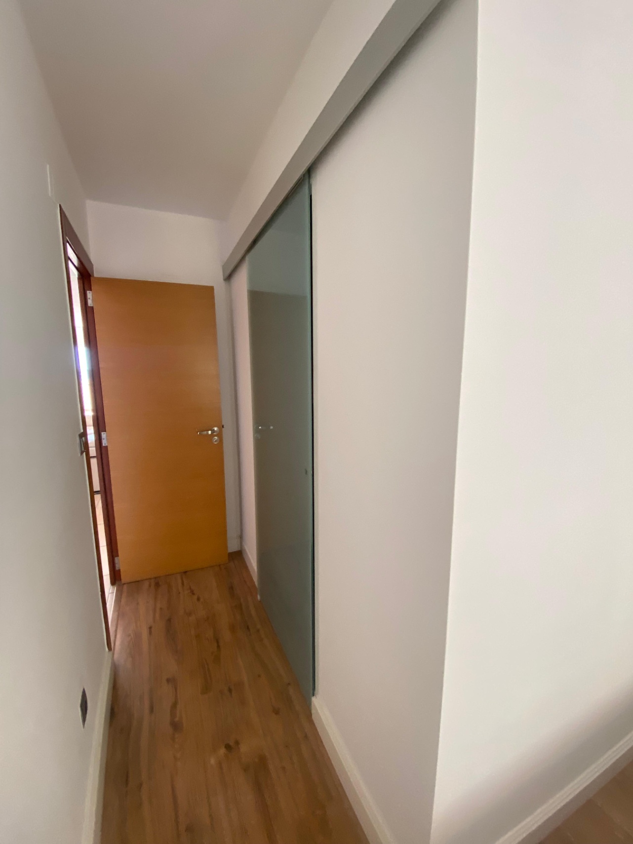 Appartement te Huur in Benissa met Spectaculaire Terras en Panoramisch Uitzicht op de Zee en de Bergen van Bernia en Oltà