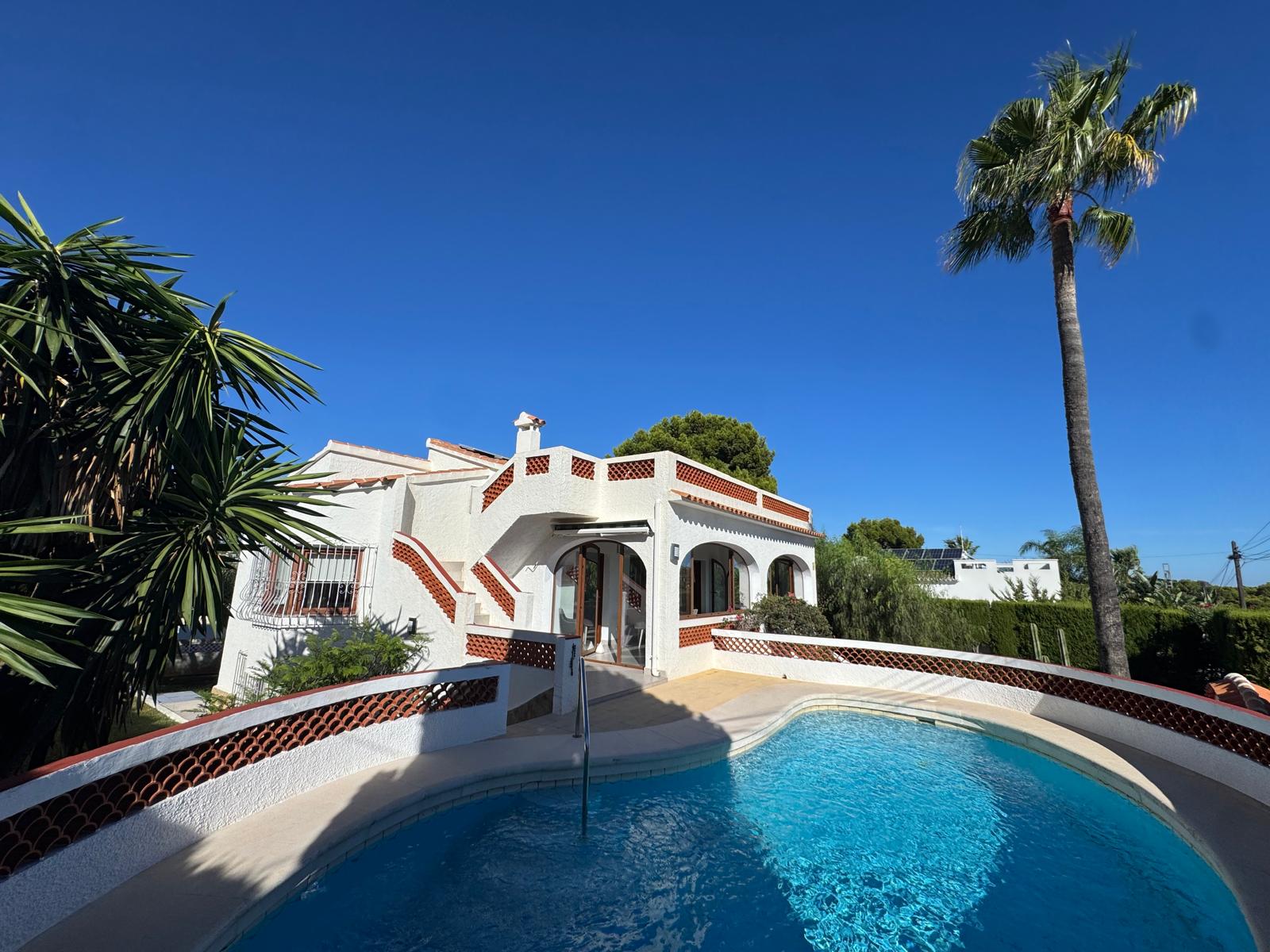 Villa in Urbanisatie San Jaime, Benissa