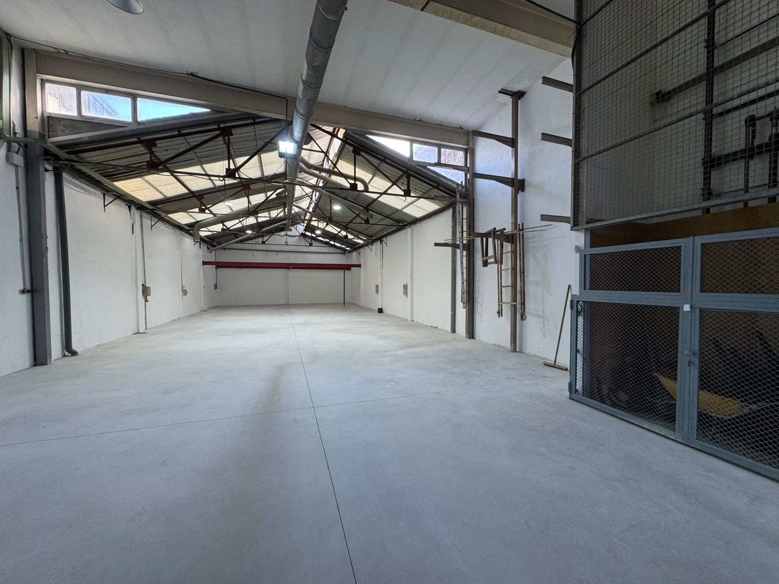 Nave industrial en alquiler a largo plazo en Benissa 