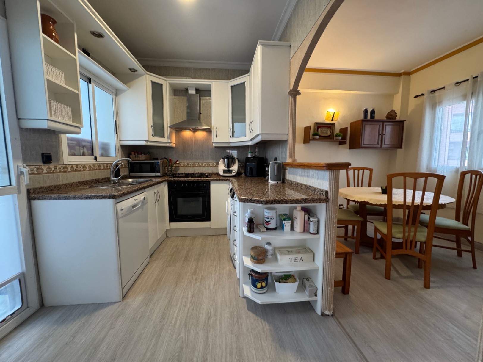 Piso en venta de 4 dormitorios en Calpe - Centro, Alicante