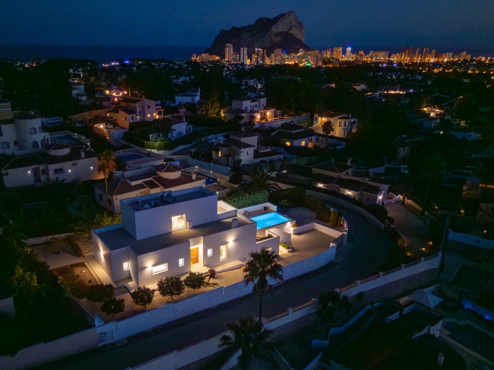 Villa mediterranea con piscina privada a un paso de la playa 