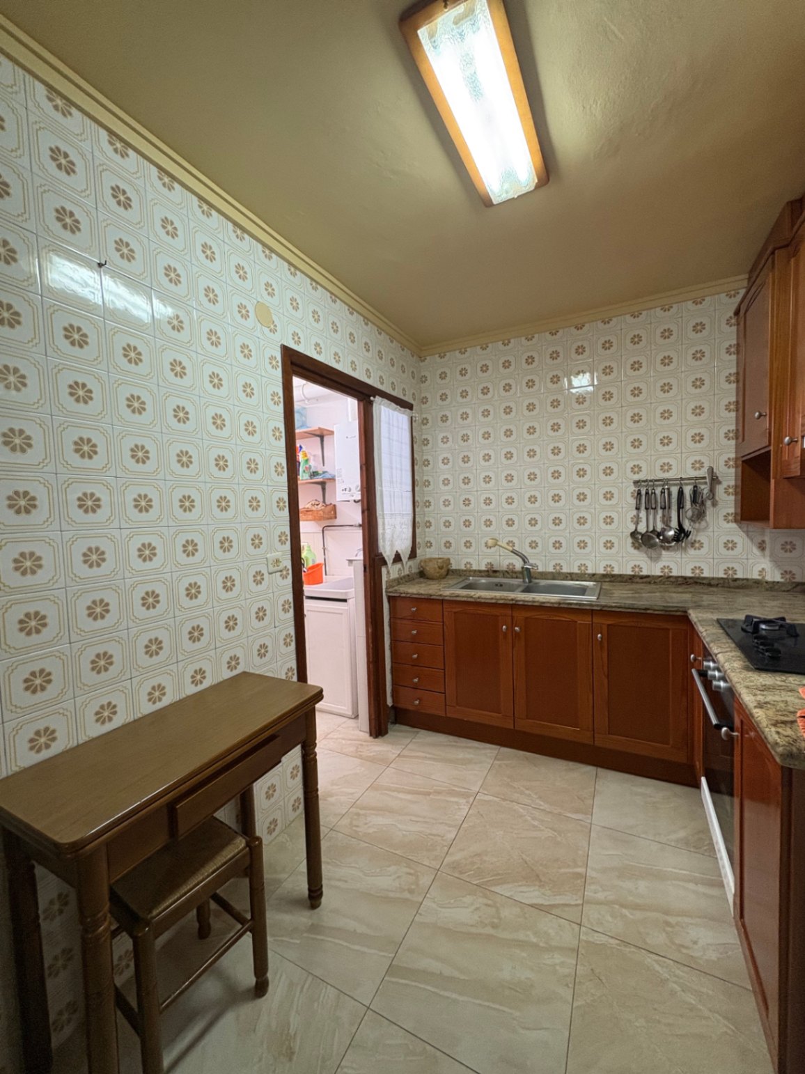 ¡Amplio piso en alquiler en Benissa, ideal para quienes buscan tranquilidad y comodidad!