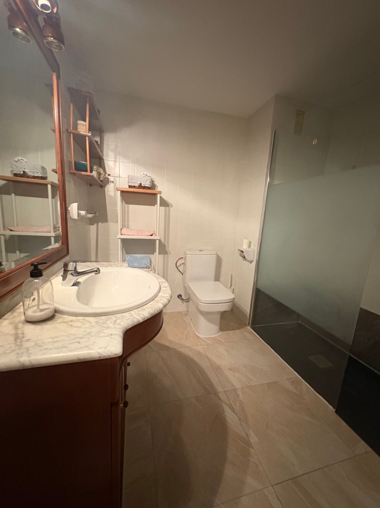 ¡Amplio piso en alquiler en Benissa, ideal para quienes buscan tranquilidad y comodidad!