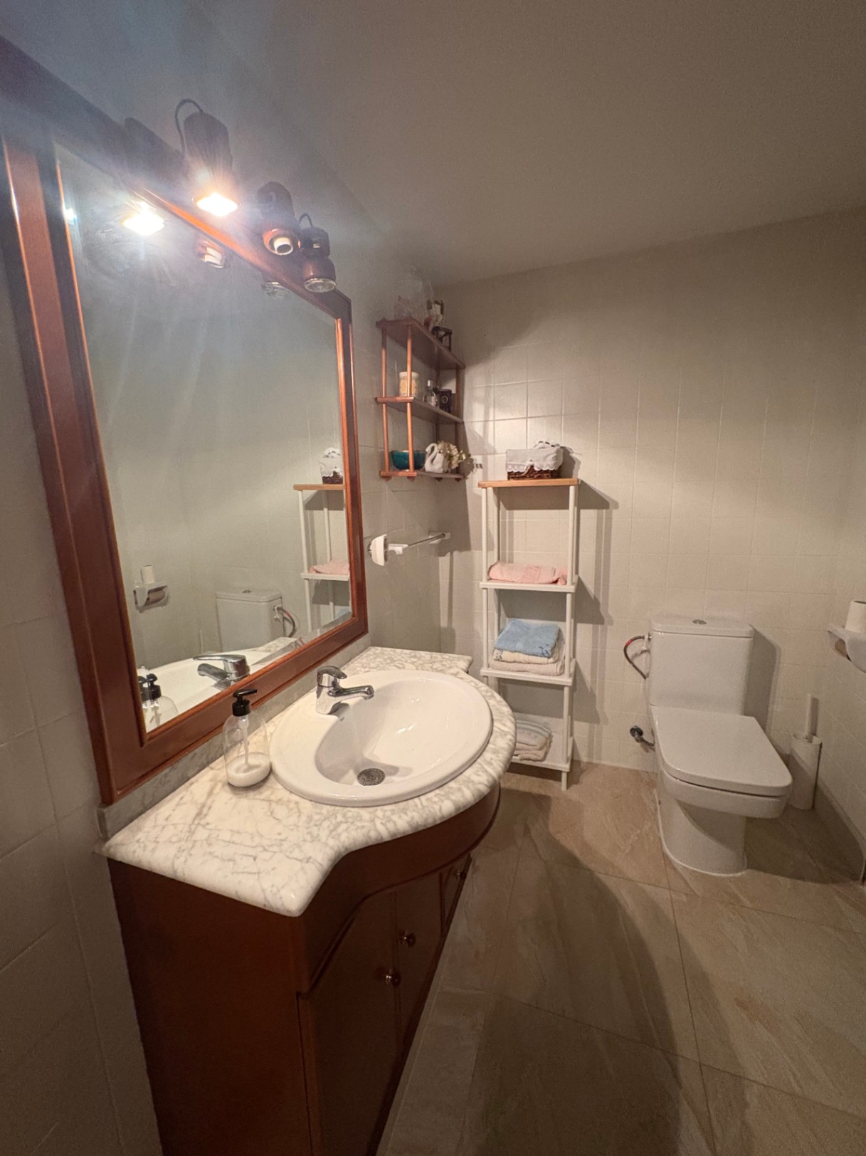 ¡Amplio piso en alquiler en Benissa, ideal para quienes buscan tranquilidad y comodidad!