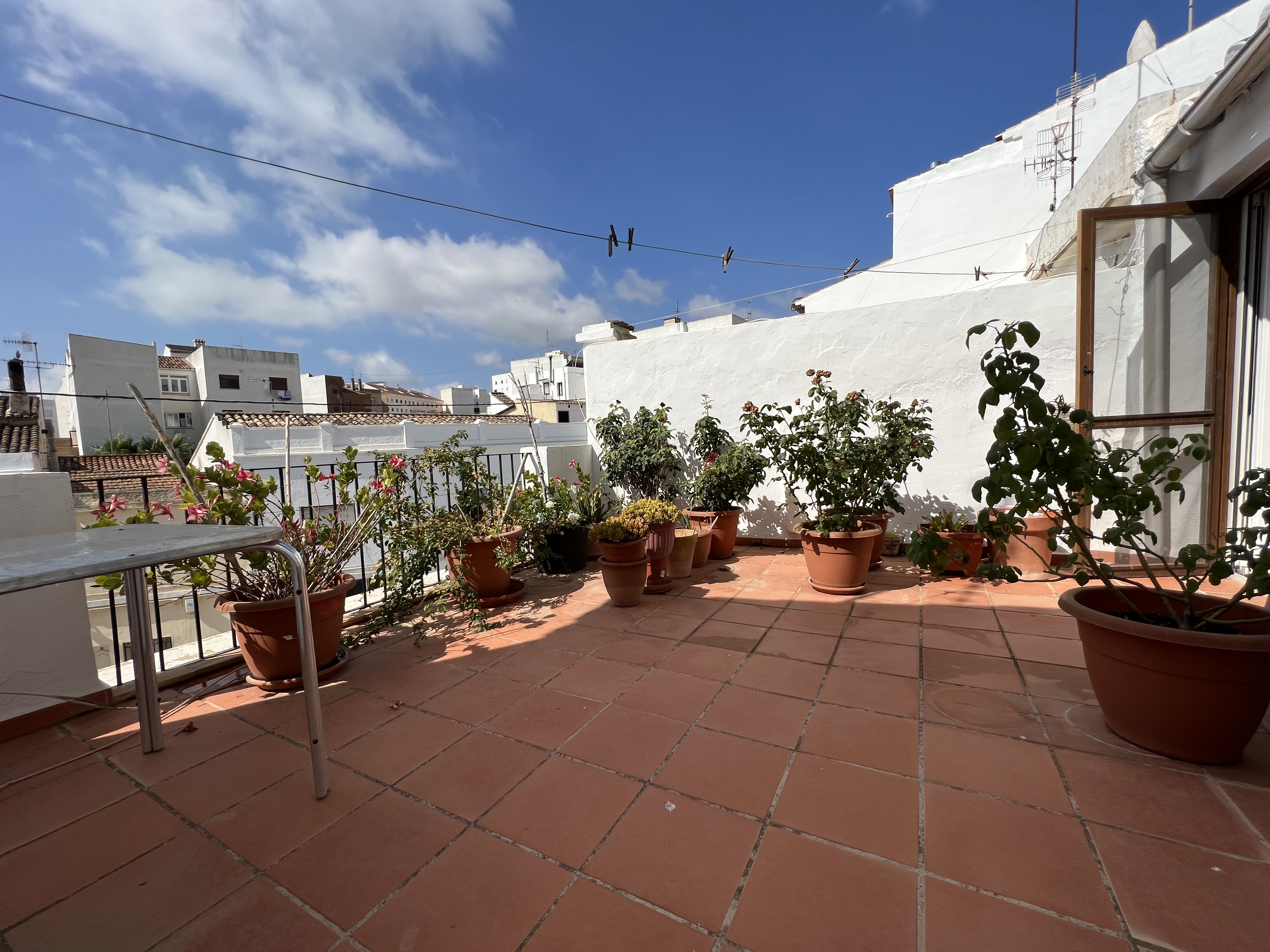 HOUSE FOR SALE IN BENISSA